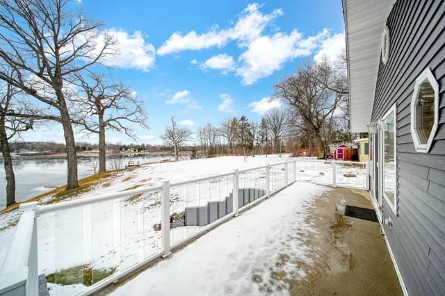 $399,000 | 2050 Lake View Drive, Brooklyn, MI 49230