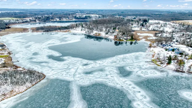 $399,000 | 2050 Lake View Drive, Brooklyn, MI 49230