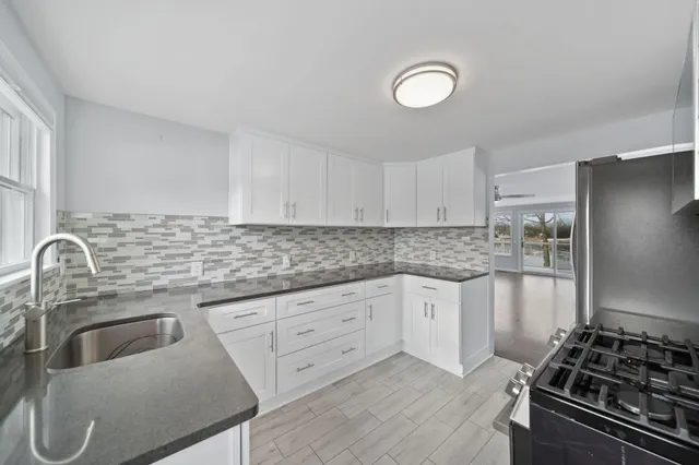 $399,000 | 2050 Lake View Drive, Brooklyn, MI 49230