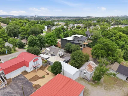 $950,000 | 5717 Maudina Avenue, Nashville, TN 37209