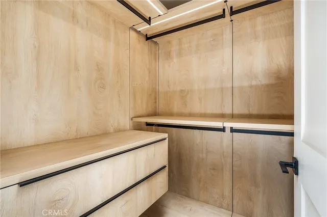 $1,315,000 | 1333 South Orange Grove Avenue, Unit 201, Los Angeles, CA 90019