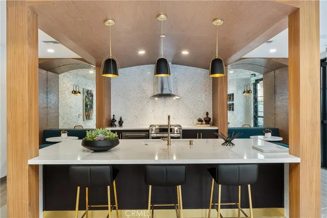 $1,315,000 | 1333 South Orange Grove Avenue, Unit 201, Los Angeles, CA 90019