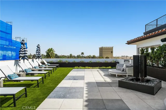 $1,315,000 | 1333 South Orange Grove Avenue, Unit 201, Los Angeles, CA 90019