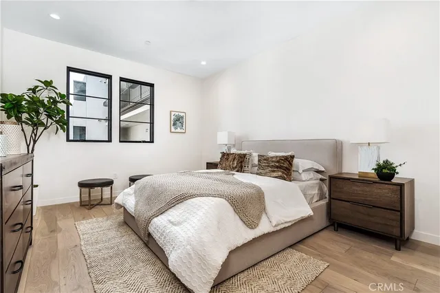 $1,315,000 | 1333 South Orange Grove Avenue, Unit 201, Los Angeles, CA 90019