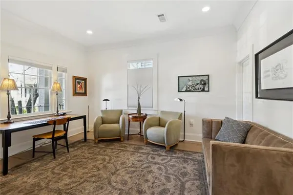 $7,200 | 5956 Annunciation Street, New Orleans, LA 70115