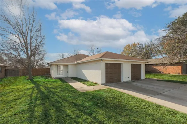 $1,295 | 1817 San Rafael Street, Unit 1, Fort Worth, TX 76134