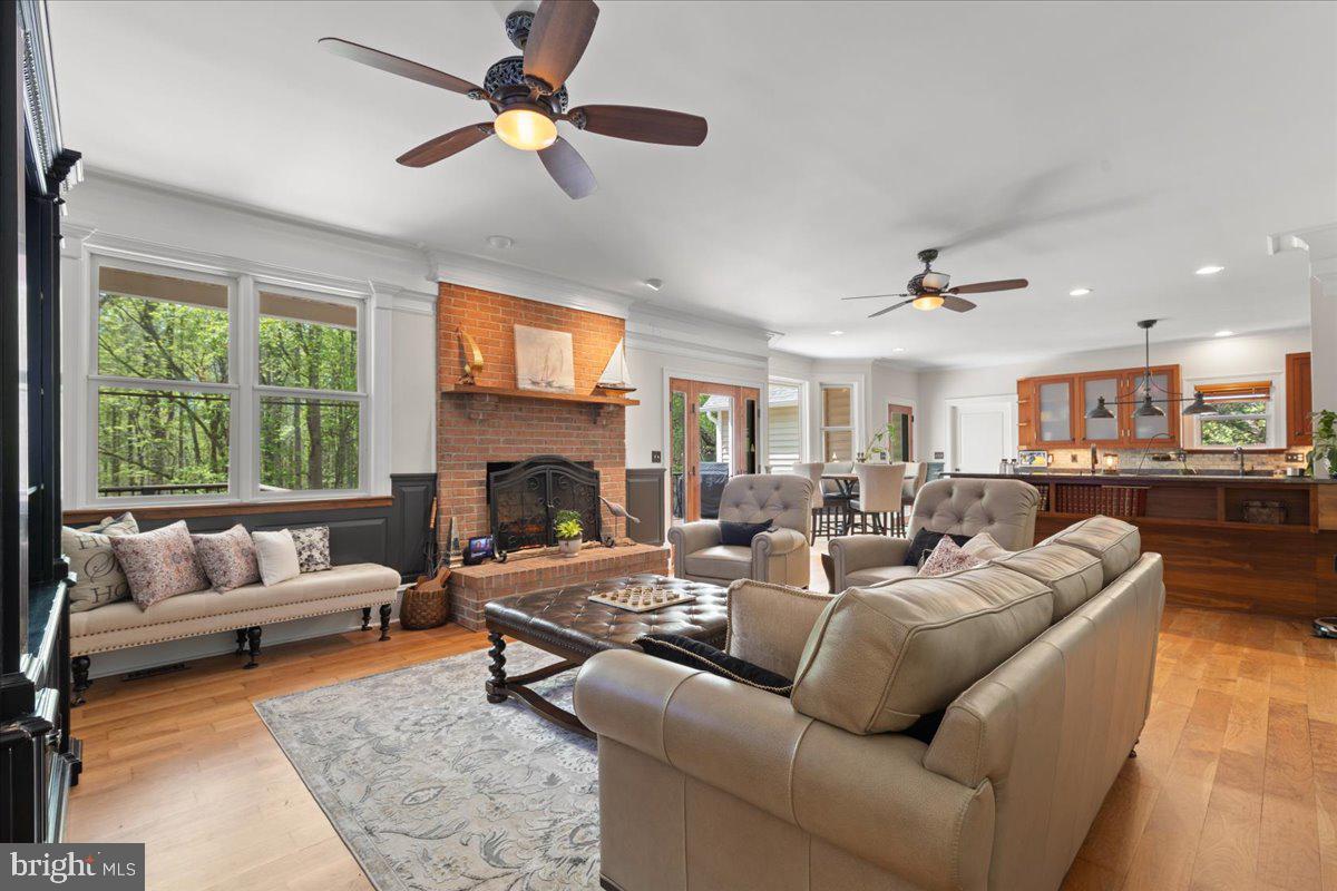 7847 Flint Hill Road Owings, MD 20736 - Photo 17 of 95 Family Room