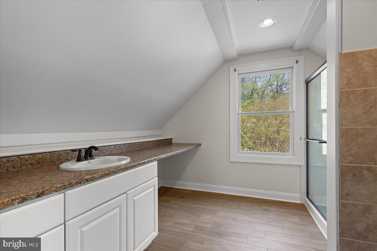 7847 Flint Hill Road Owings, MD 20736 - Photo 72 of 95 Full Bath Above Garage