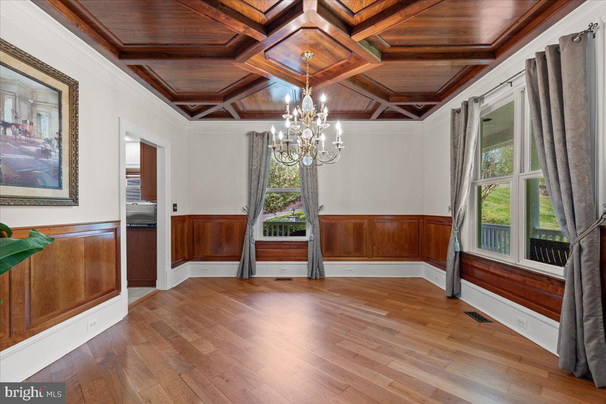 7847 Flint Hill Road Owings, MD 20736 - Photo 8 of 95 Wood Ceiling