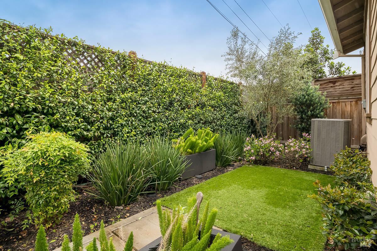 1201 Del Rancho Way Petaluma, CA 94954 - Photo 25 of 26