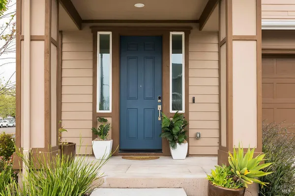 $875,000 | 1201 Del Rancho Way, Petaluma, CA 94954