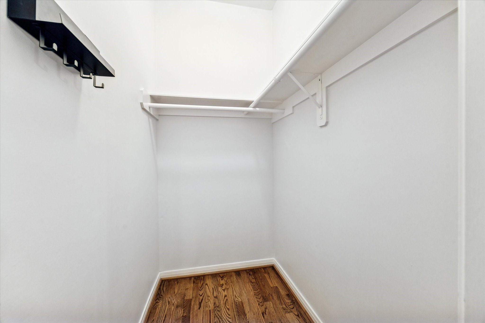 1626 Genesee Street Houston, TX 77006 - Photo 21 of 22 a view of small space with racks on the wall