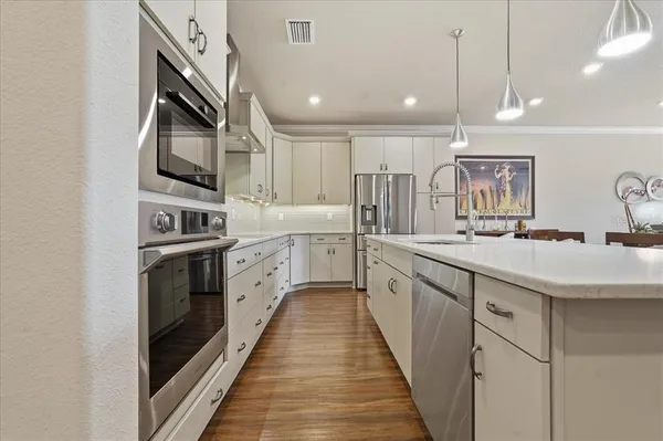$780,000 | 603 Ozona Village Drive, Palm Harbor, FL 34683
