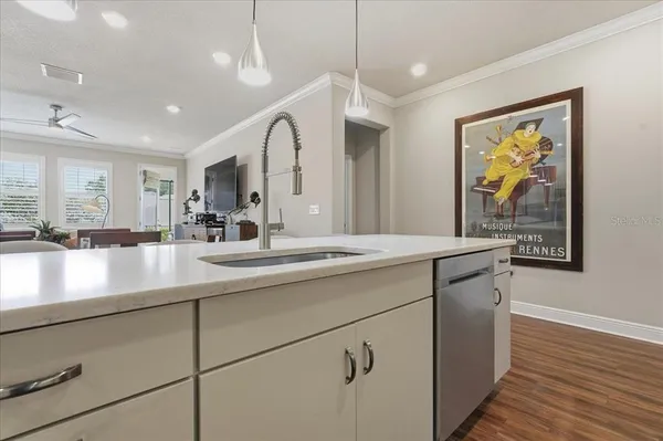 $780,000 | 603 Ozona Village Drive, Palm Harbor, FL 34683