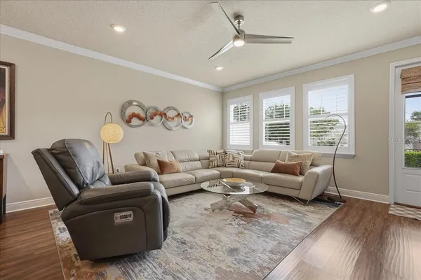 $780,000 | 603 Ozona Village Drive, Palm Harbor, FL 34683