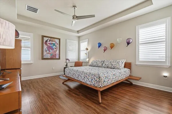 $780,000 | 603 Ozona Village Drive, Palm Harbor, FL 34683