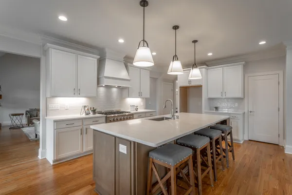 $839,000 | 2212 Peterson Drive, Chattanooga, TN 37421