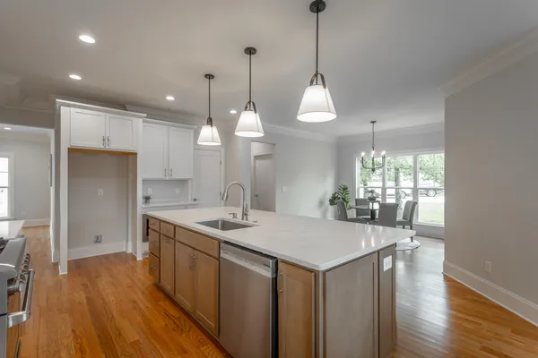 $839,000 | 2212 Peterson Drive, Chattanooga, TN 37421