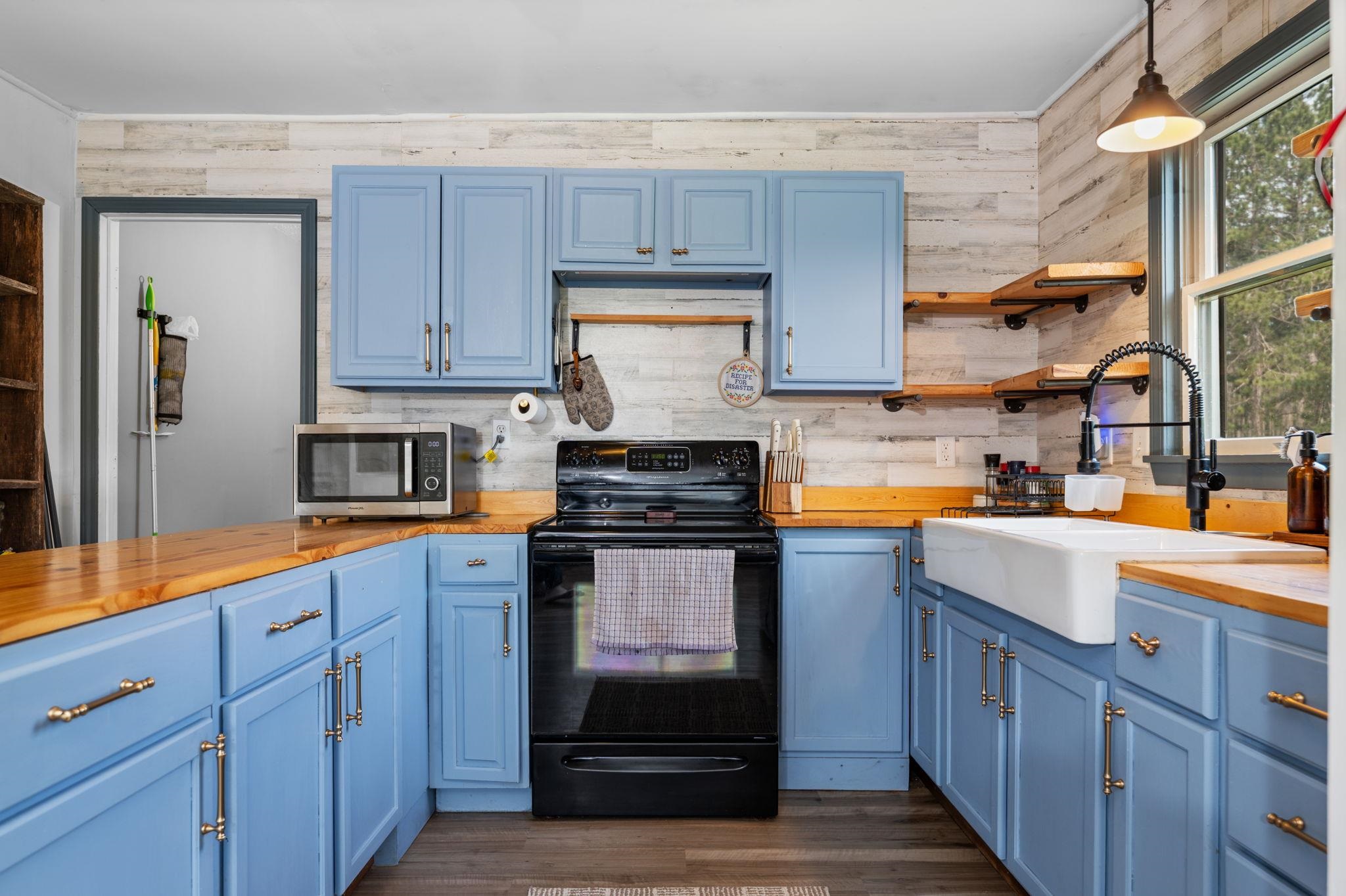 8613 Summit City Road Kingsley, MI 49649 - Photo 11 of 31