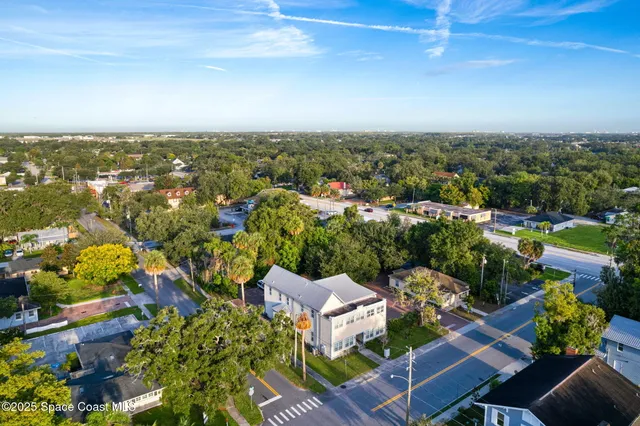 $1,100,000 | 22 South Clyde Avenue, Kissimmee, FL 34741