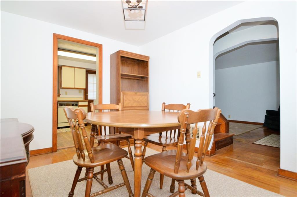 124 Leon Road Pittsburgh, PA 15220 - Photo 9 of 20 Gallery Image 9