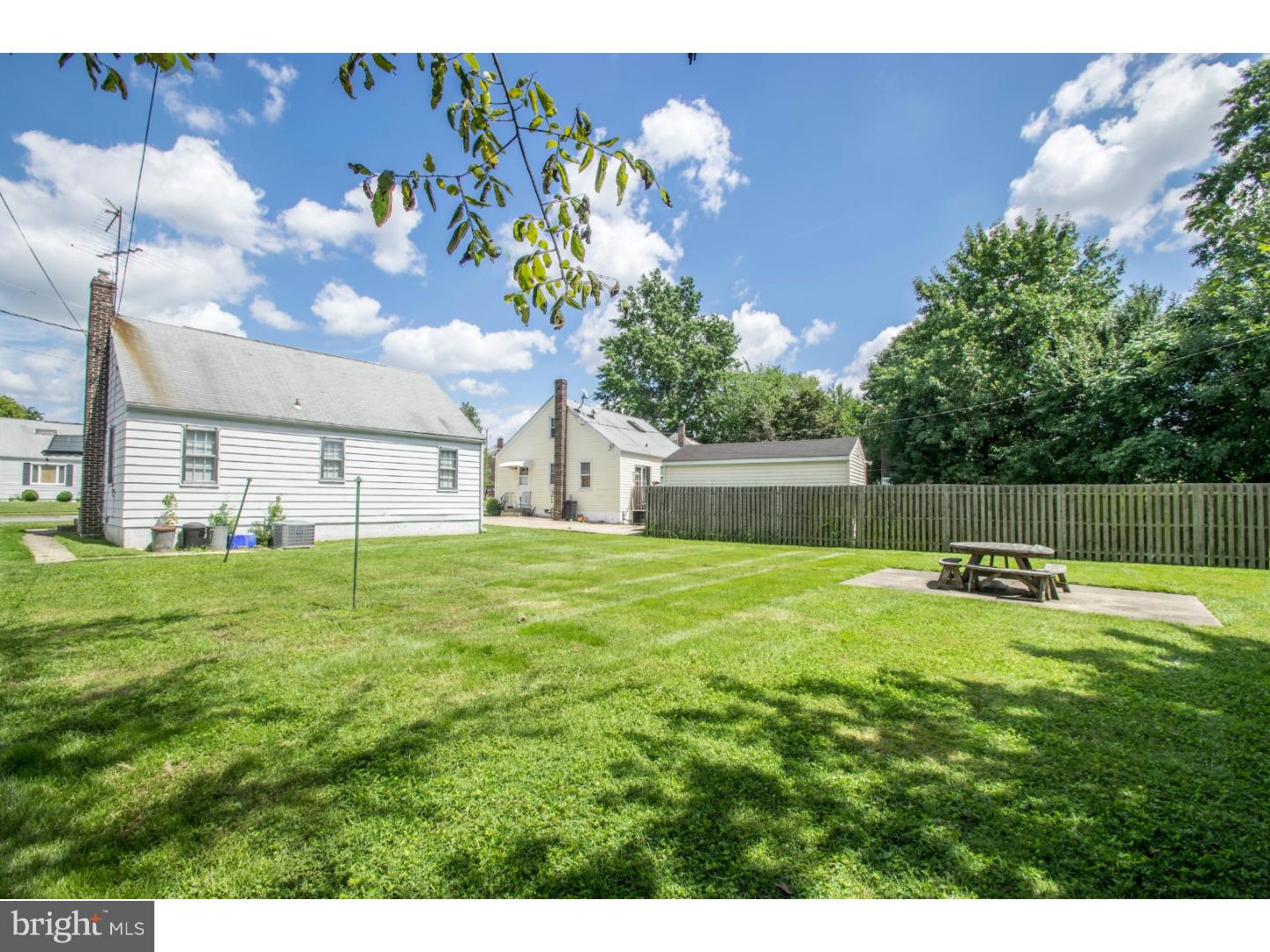 26 Ruth Road Elsmere, DE 19805 - Photo 2 of 18 Gallery Image 2