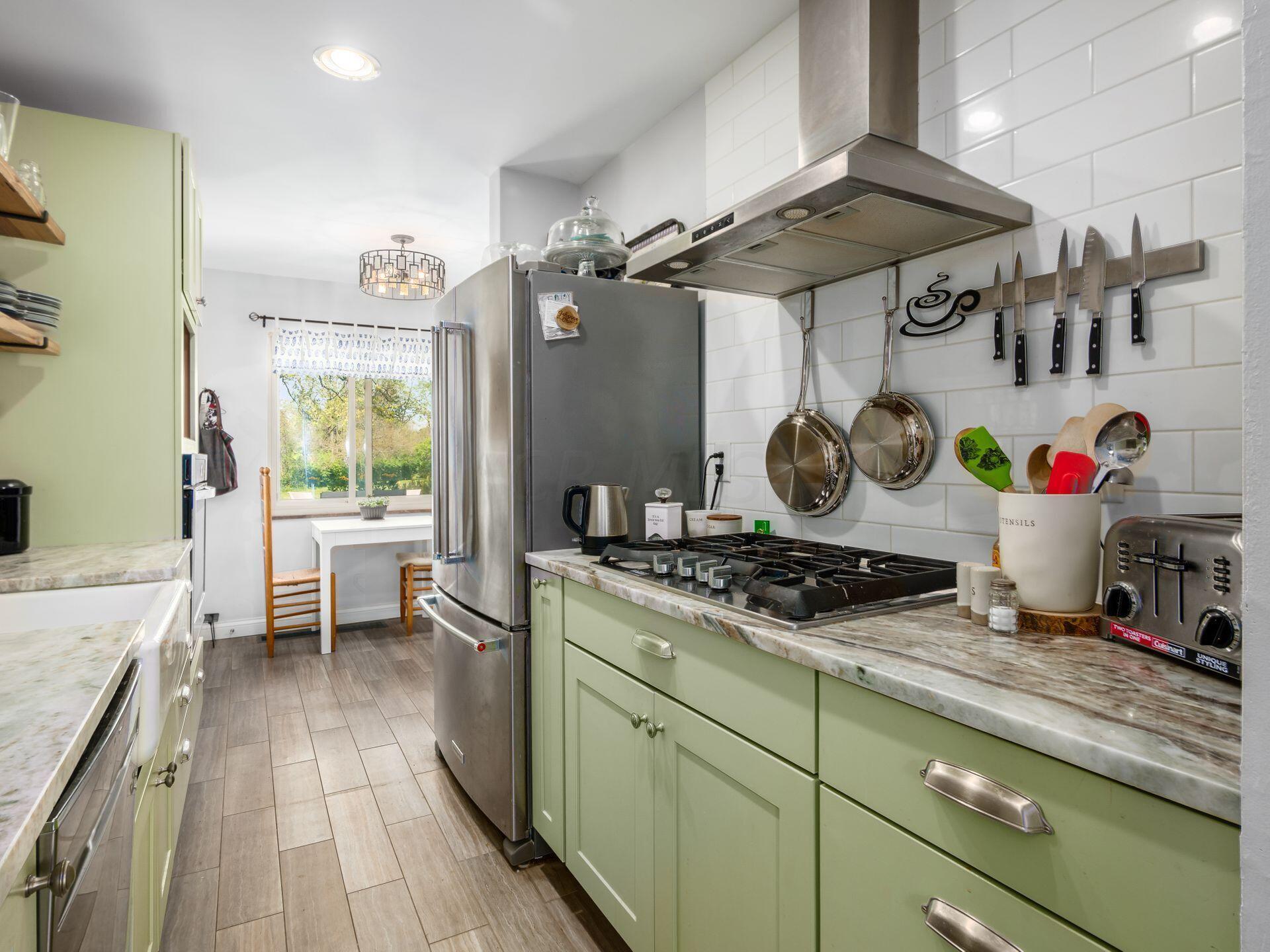 240 Carpenter Road Gahanna, OH 43230 - Photo 17 of 50 016_f_i 240 Carpenter029-Edit