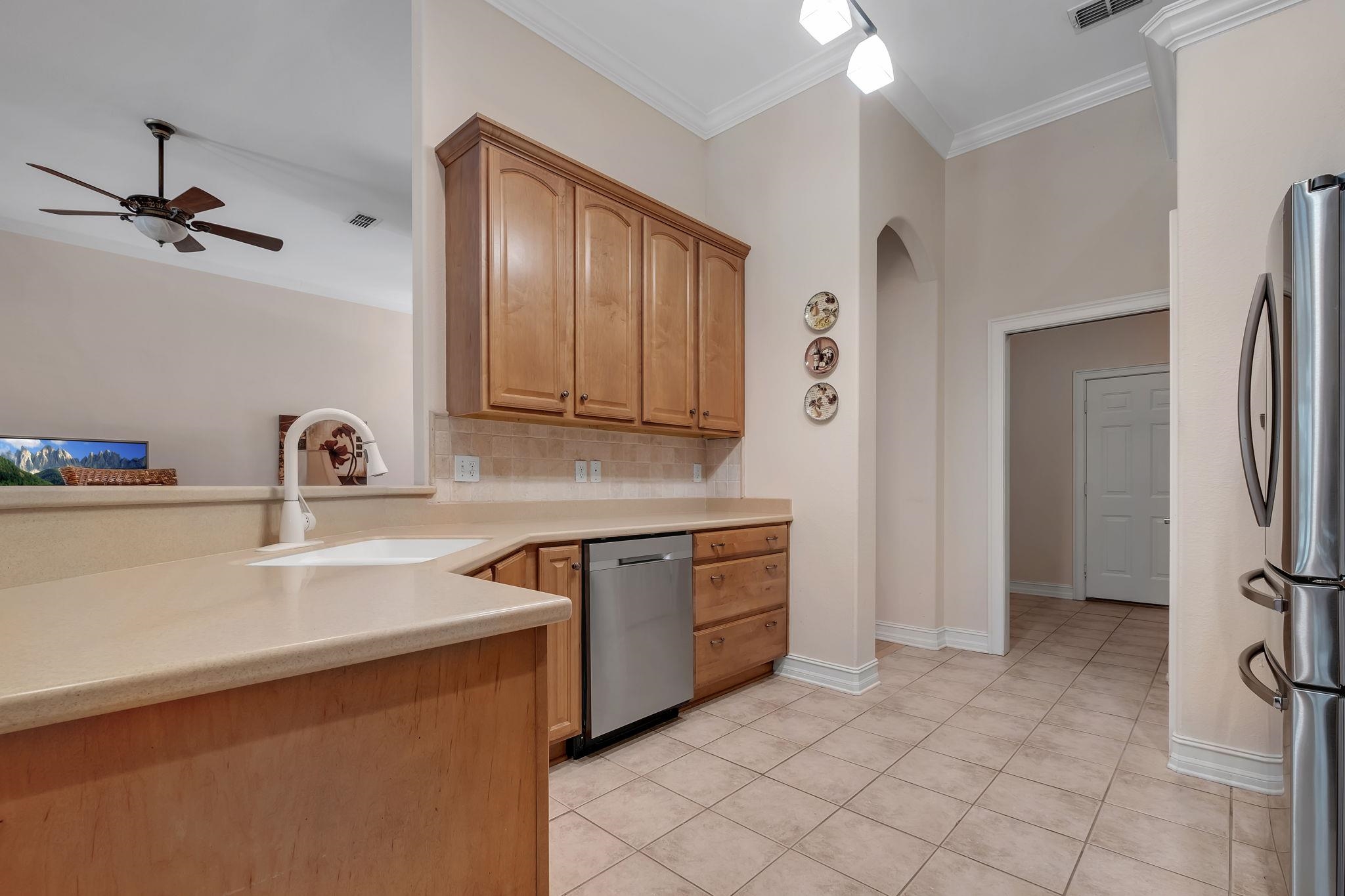 1153 Ronds Pointe Drive East Tallahassee, FL 32312 - Photo 4 of 53