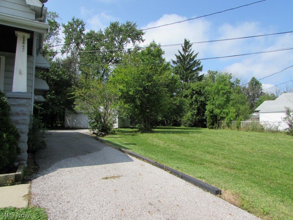 14610-olde Granger Road Maple Heights, OH 44137 - Photo 4 of 11 Gallery Image 4