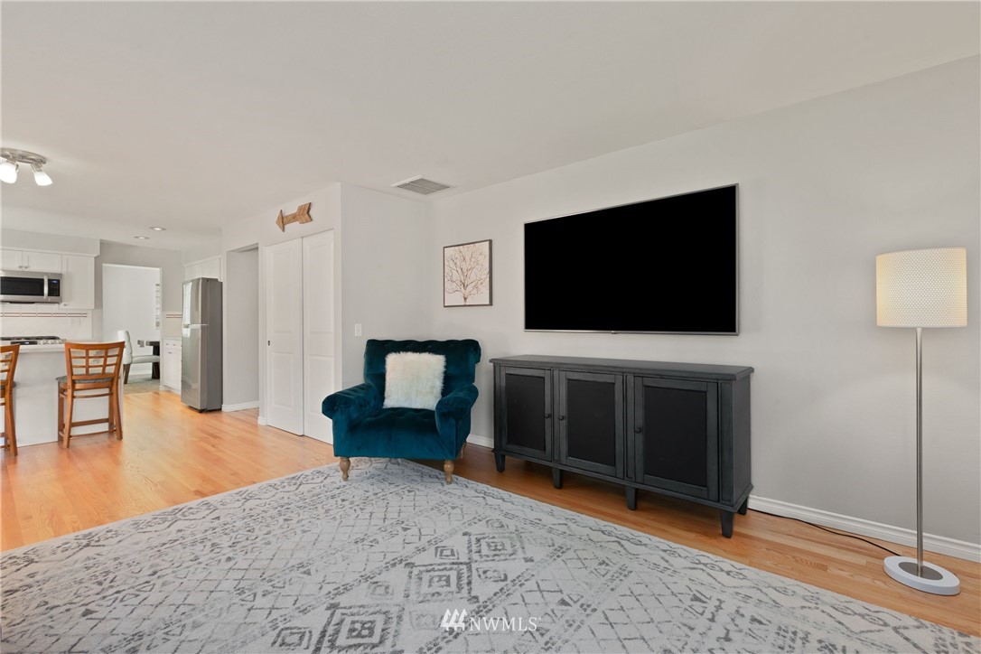 15006 Southeast 145th Place Renton, WA 98059 - Photo 18 of 40 Gallery Image 18