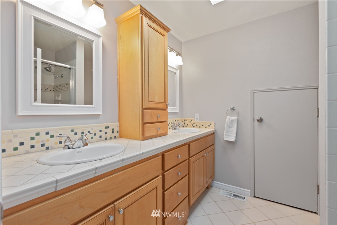 15006 Southeast 145th Place Renton, WA 98059 - Photo 23 of 40 Gallery Image 23