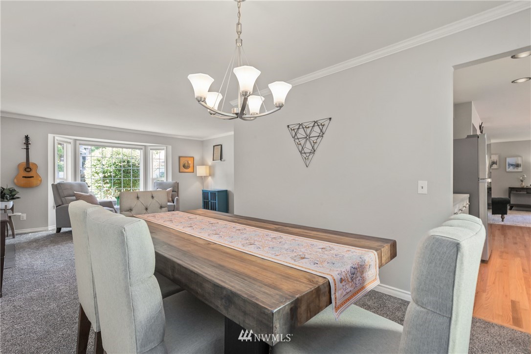 15006 Southeast 145th Place Renton, WA 98059 - Photo 6 of 40 Gallery Image 6