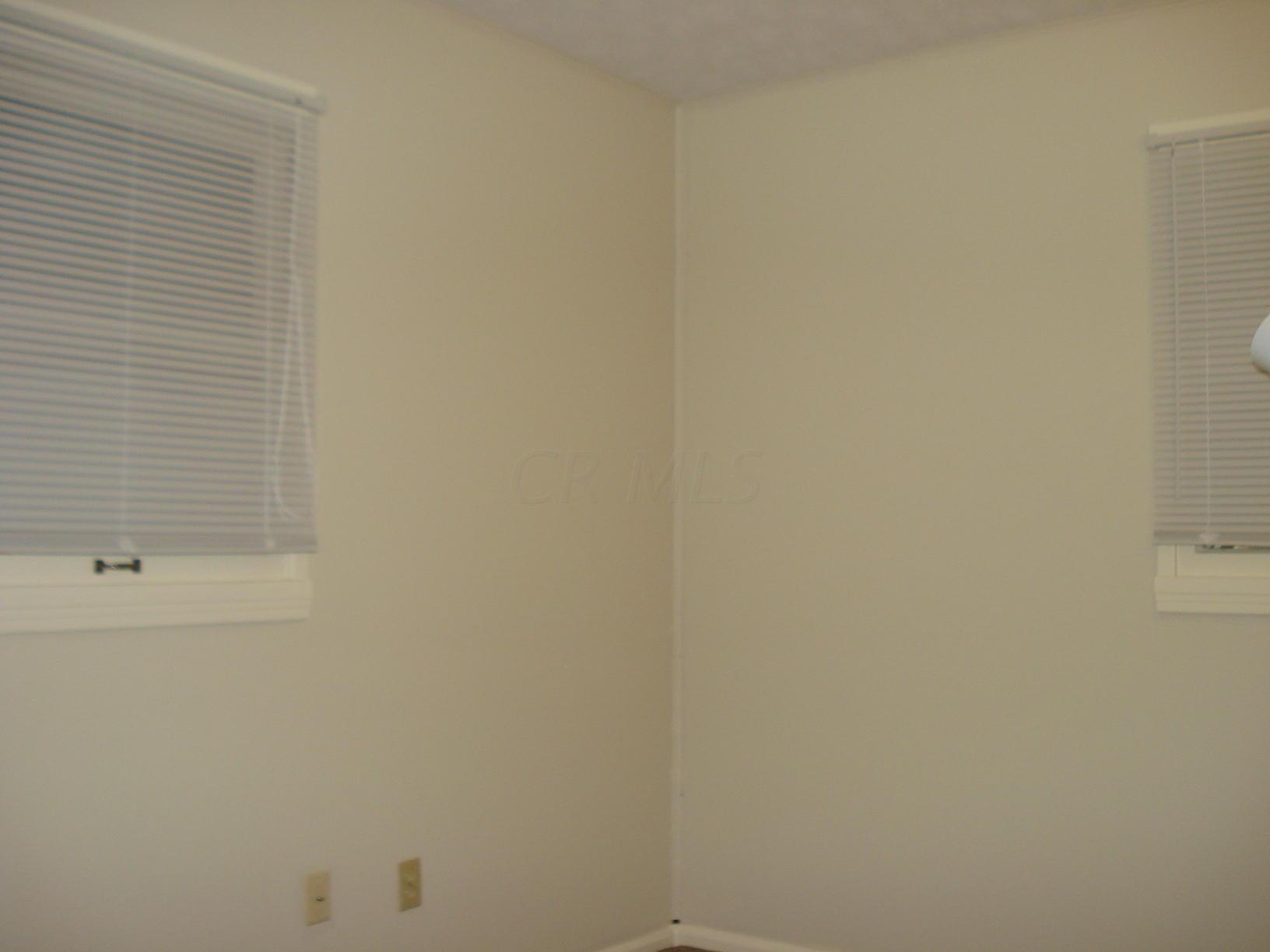 2424 Mayfair Drive Springfield, OH 45505 - Photo 8 of 16