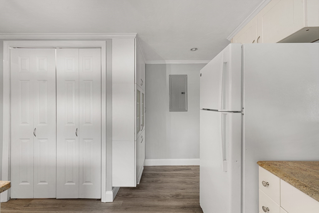 2 Boyd Road, Unit B Woburn, MA 01801 - Photo 8 of 37 Gallery Image 8