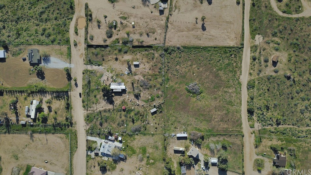 9070 Sunset Road Phelan, CA 92371 - Photo 11 of 28