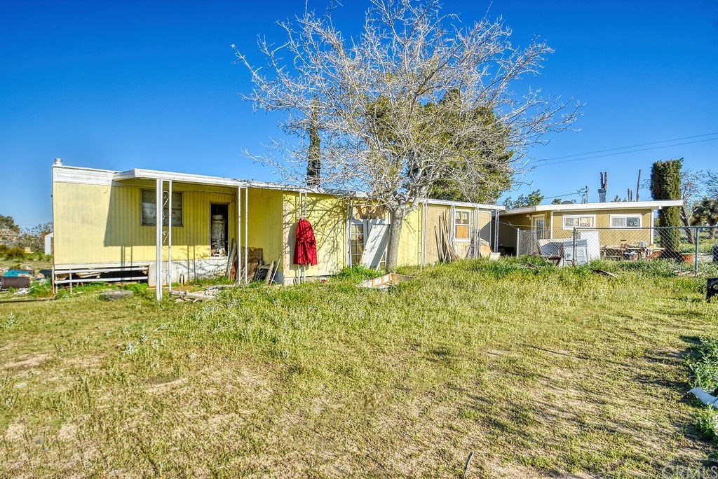9070 Sunset Road Phelan, CA 92371 - Photo 13 of 28