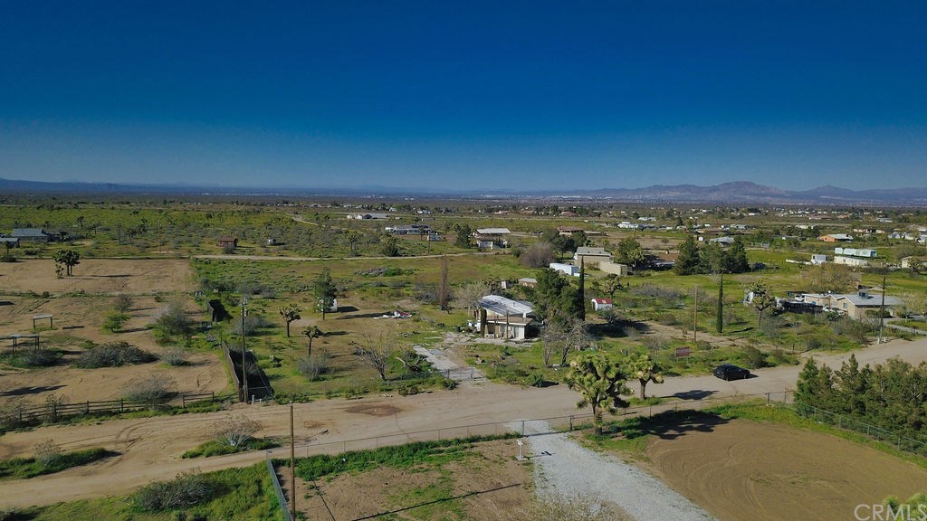 9070 Sunset Road Phelan, CA 92371 - Photo 19 of 28