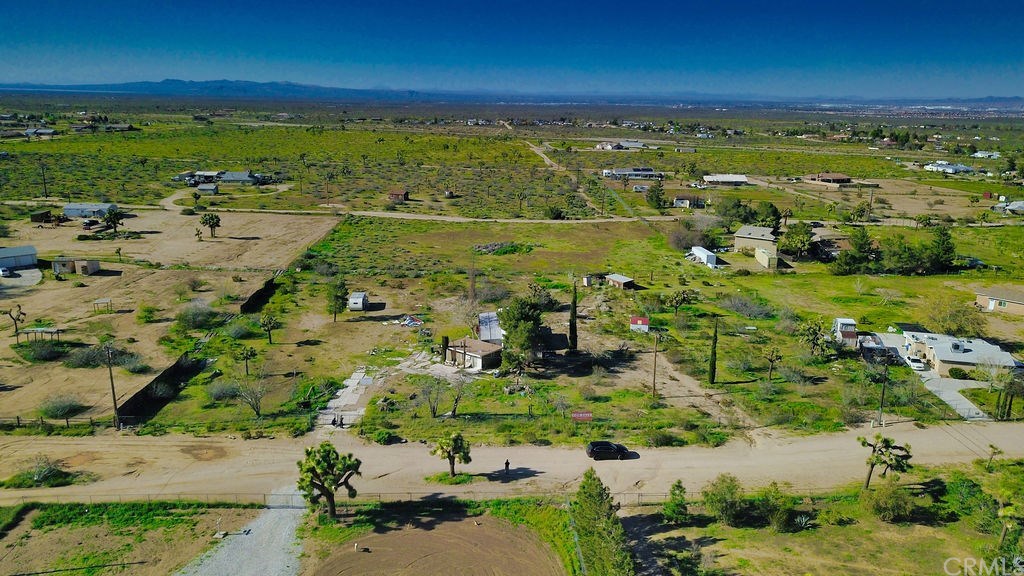 9070 Sunset Road Phelan, CA 92371 - Photo 3 of 28