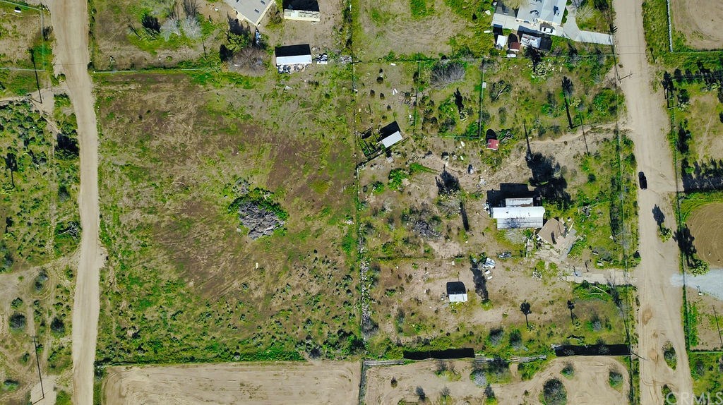 9070 Sunset Road Phelan, CA 92371 - Photo 8 of 28