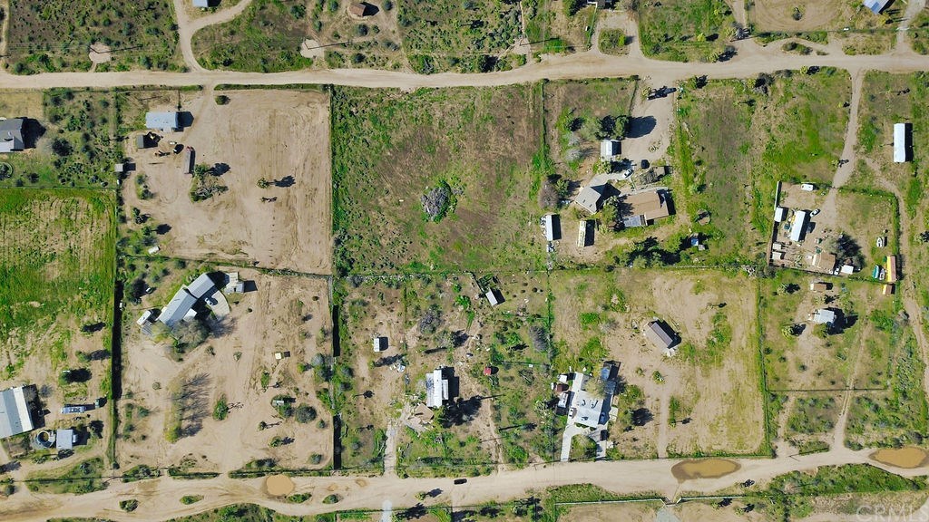 9070 Sunset Road Phelan, CA 92371 - Photo 9 of 28