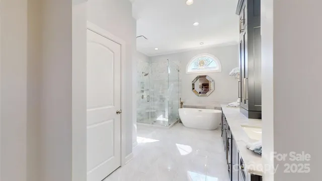 $849,900 | 11724 Easthampton Circle, Charlotte, NC 28277