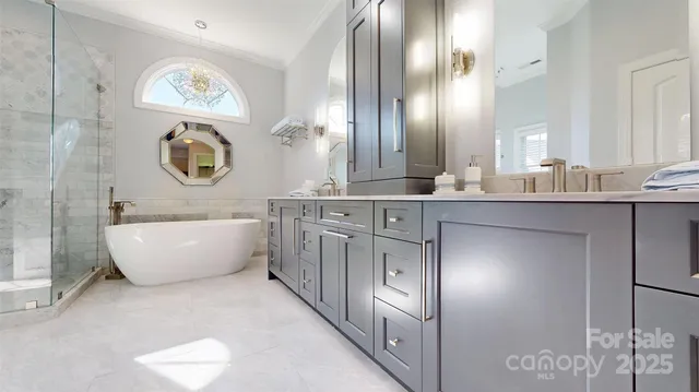 $849,900 | 11724 Easthampton Circle, Charlotte, NC 28277