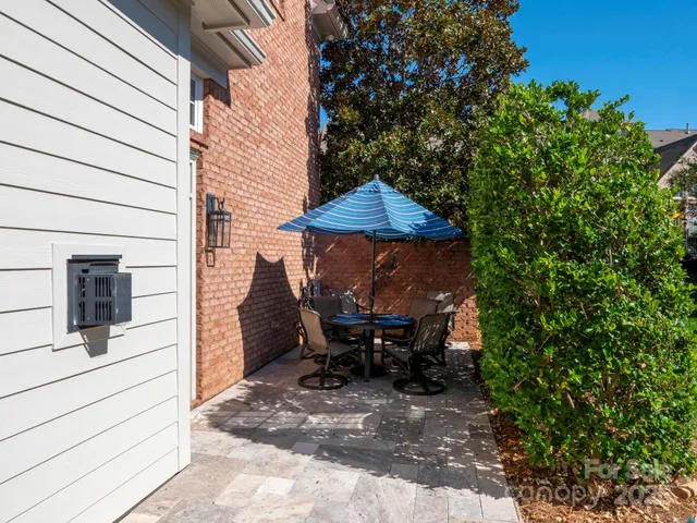 $849,900 | 11724 Easthampton Circle, Charlotte, NC 28277