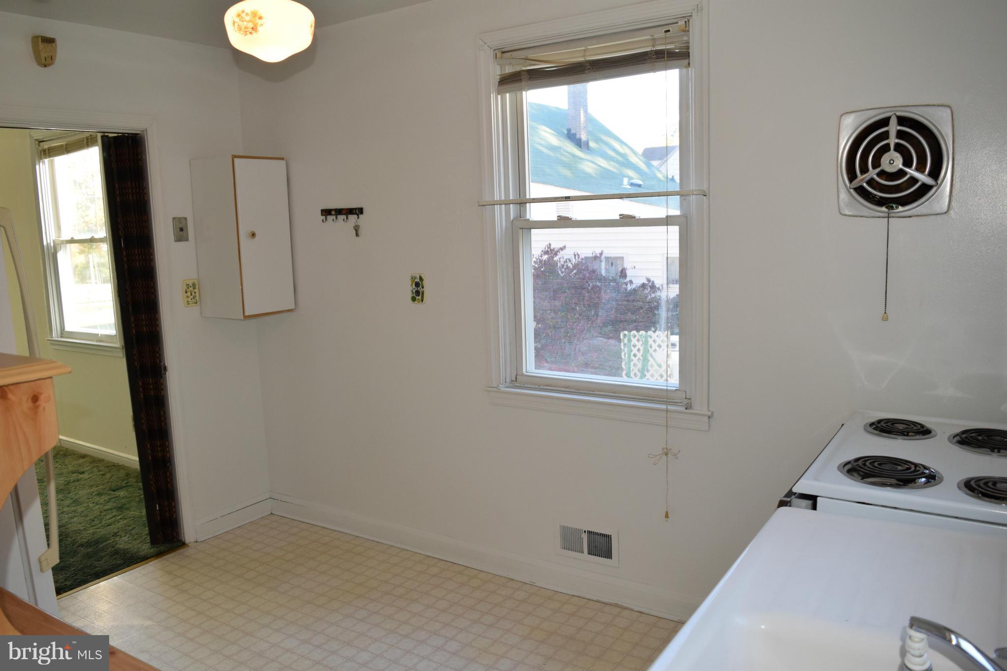 314 Worton Road Baltimore, MD 21221 - Photo 29 of 30 a view of a bathroom with a window