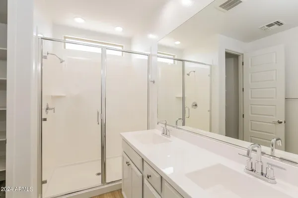 $2,775 | 1219 East Glass Lane, Phoenix, AZ 85042