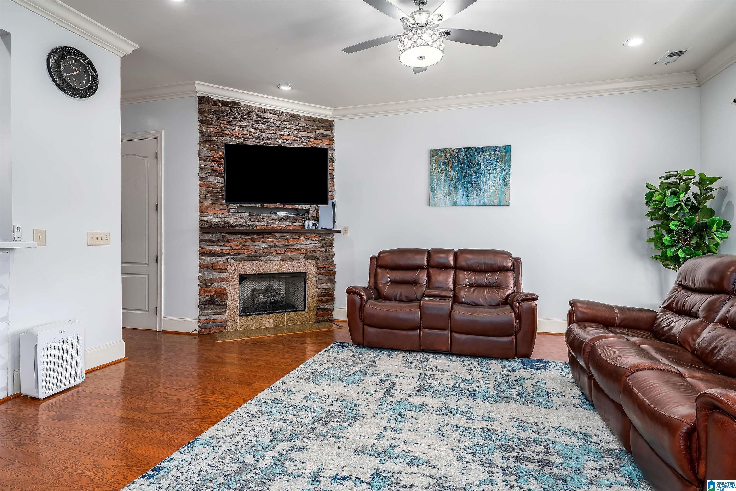 679 Flag Circle Hoover, AL 35226 - Photo 15 of 39