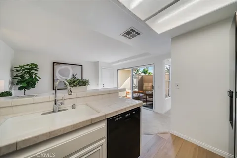 $1,249,000 | 66 Georgetown, Irvine, CA 92612
