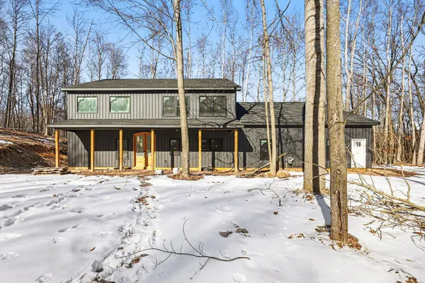 $500,000 | 9810 Birdie Drive, Stanwood, MI 49346