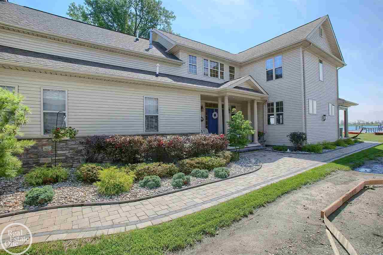 5609 Pointe Tremble Road Algonac, MI 48001 - Photo 14 of 71 50020040-13.JPG