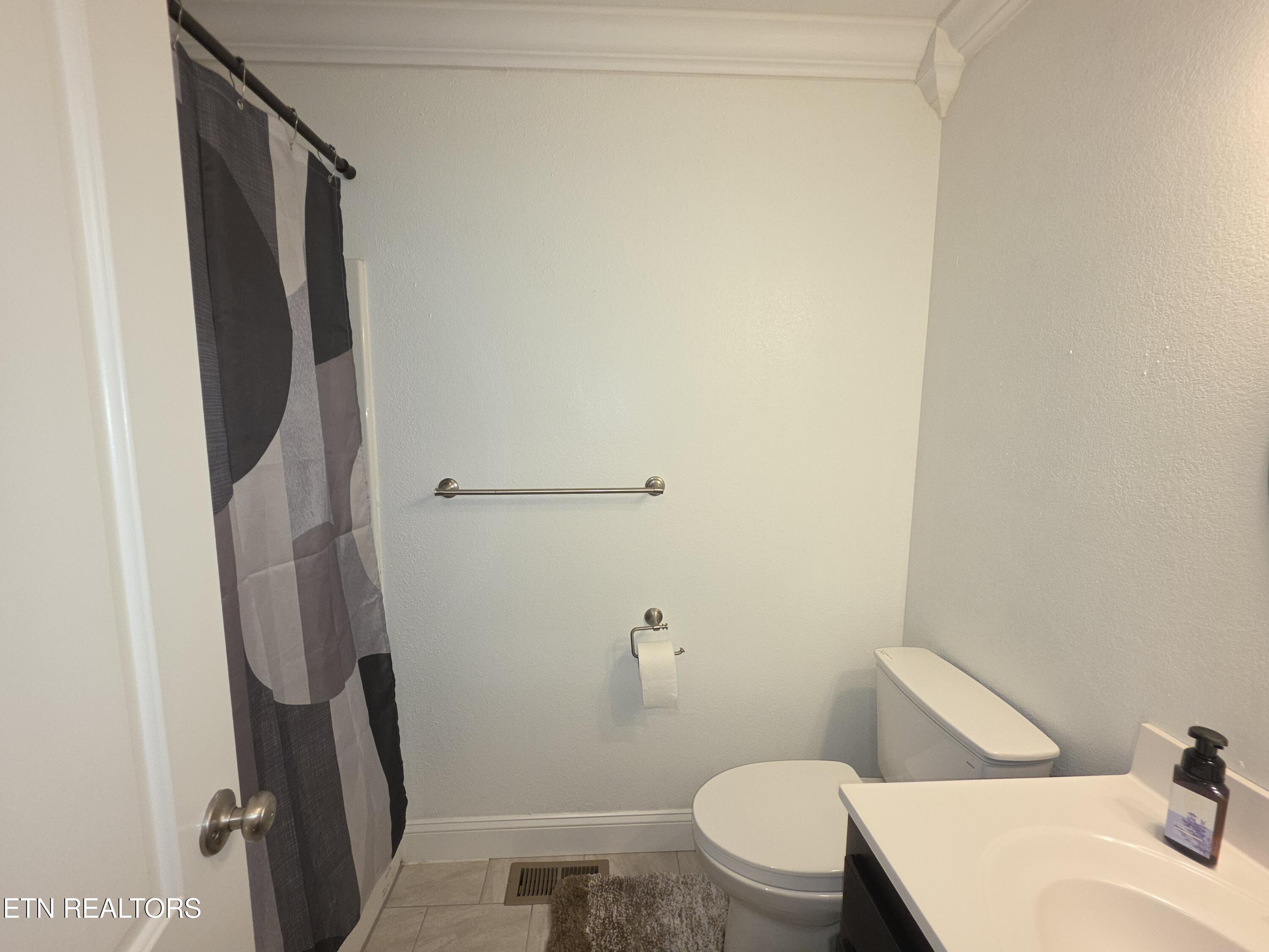 317 Oak Grove Road Harrogate, TN 37752 - Photo 34 of 51 20260810_161829